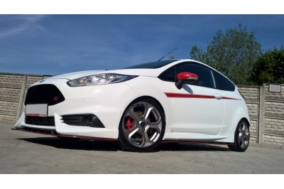 Накладки на передний бампер на Ford Fiesta MK7 VII ST рестайл